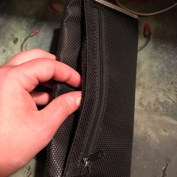 Nintendo Controller Wallet - Picture 3 of 3